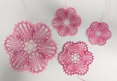 Blomst med kulørt gangpar  2065