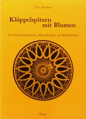 Klöppelspitzen mit Blumen