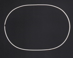 Oval ring i Metal farve hvid